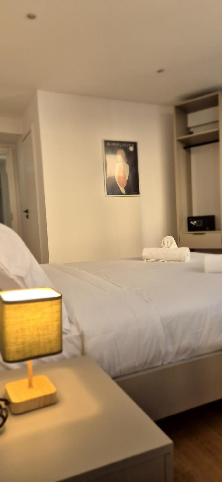 Figleaf Kypseli Hotel Athena Bagian luar foto