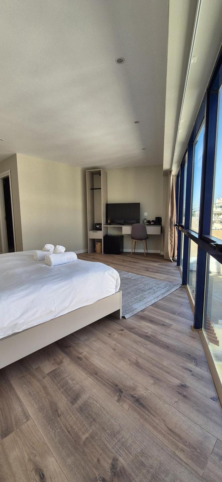 Figleaf Kypseli Hotel Athena Bagian luar foto