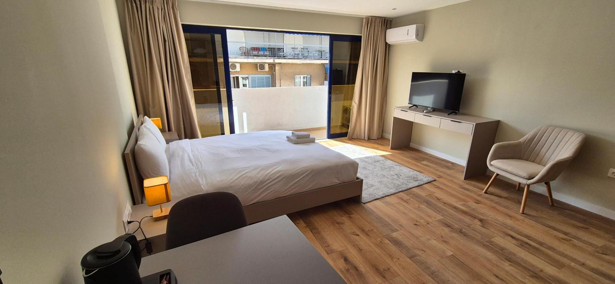 Figleaf Kypseli Hotel Athena Bagian luar foto